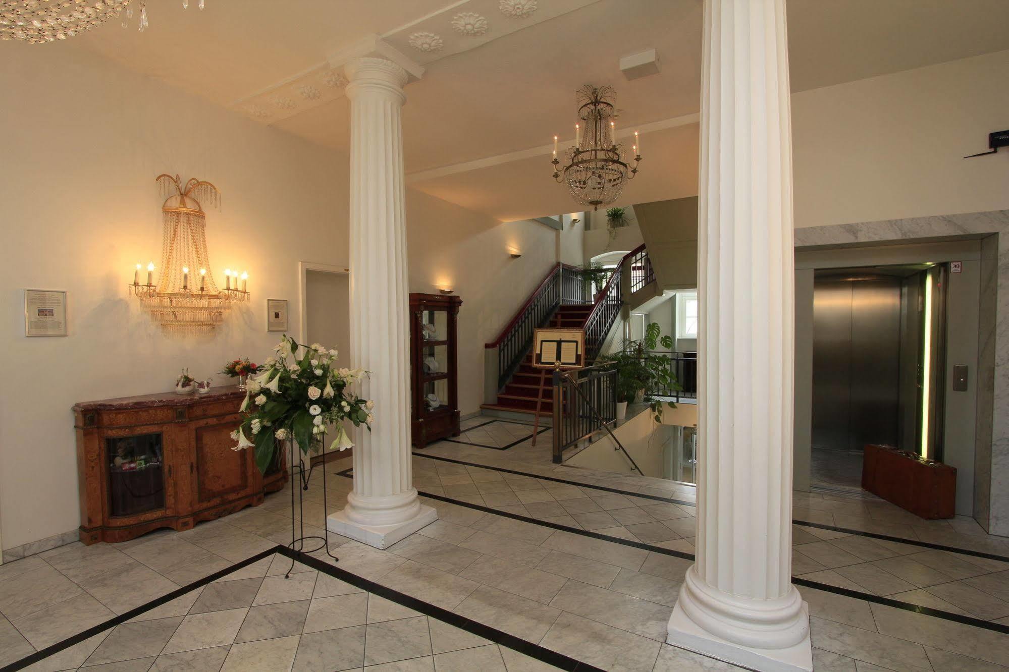 Hotel Prinzenpalais バート・ドーベラン エクステリア 写真
