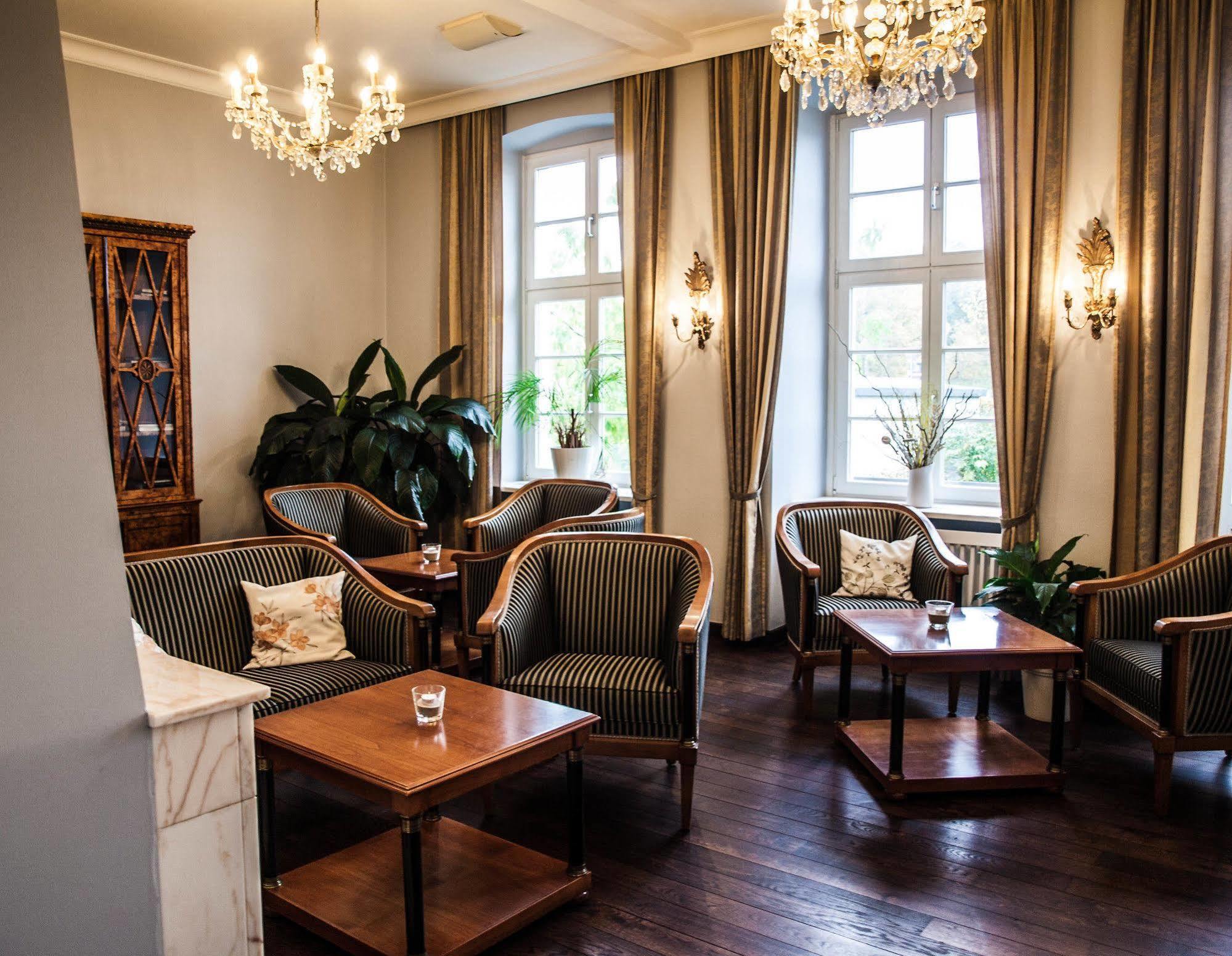 Hotel Prinzenpalais バート・ドーベラン エクステリア 写真